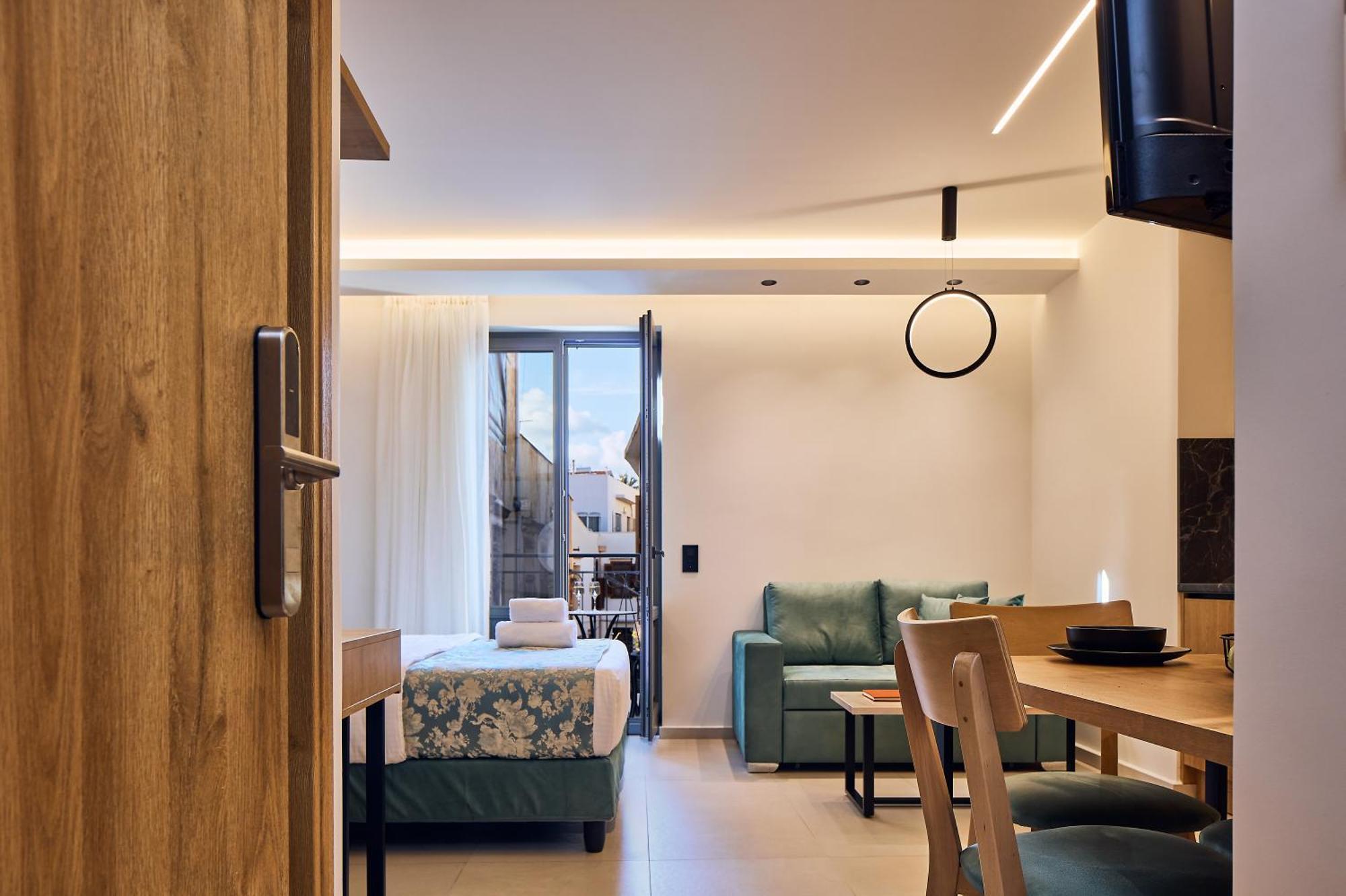 Grande Madonna Luxury Boutique Suites Rethymno  Room photo