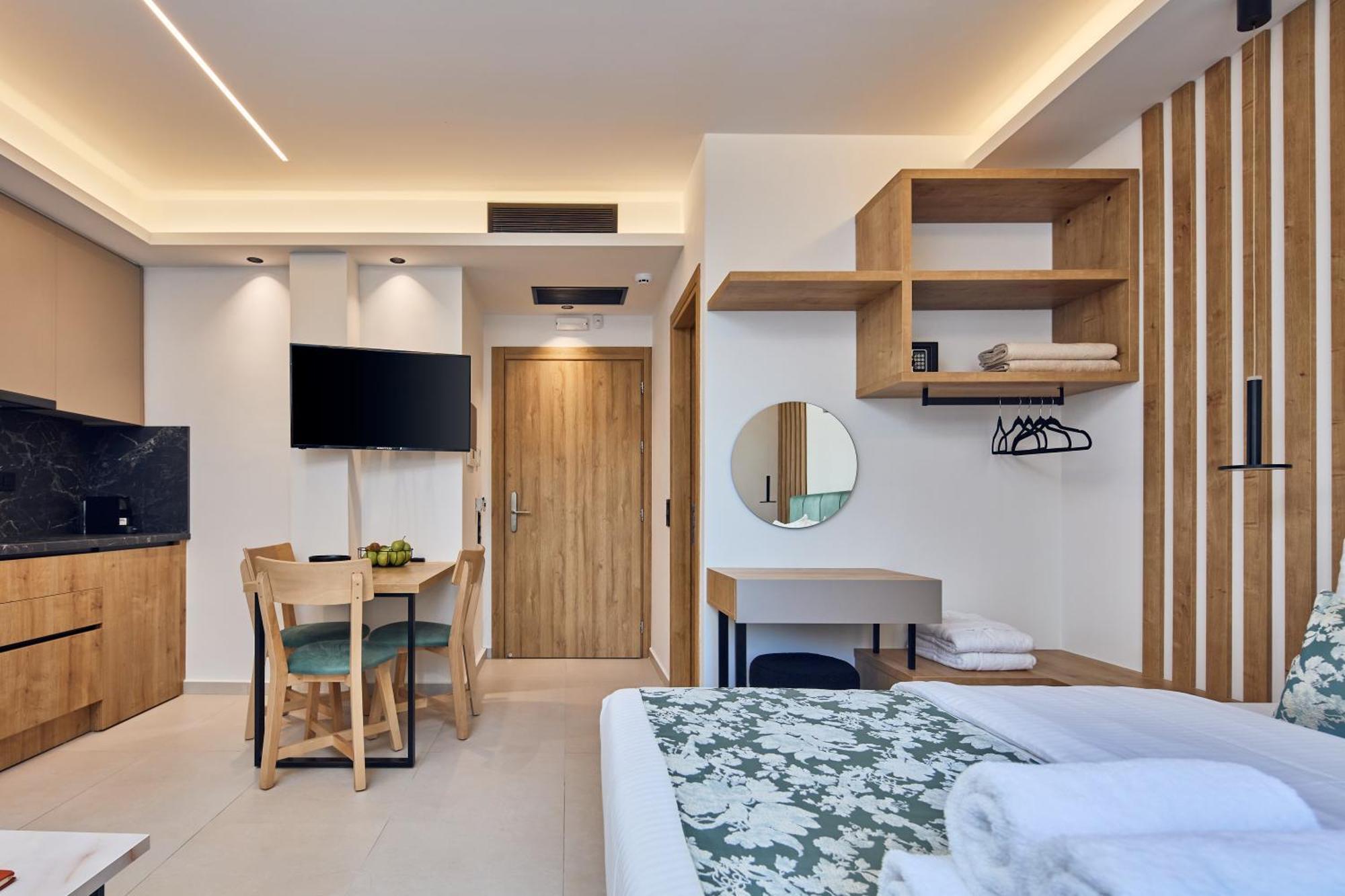 Grande Madonna Luxury Boutique Suites Rethymno  Exterior photo
